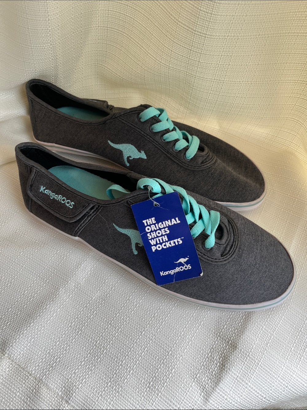 kangaROOS Dark Gray Canvas Sneakers with Teal Accents